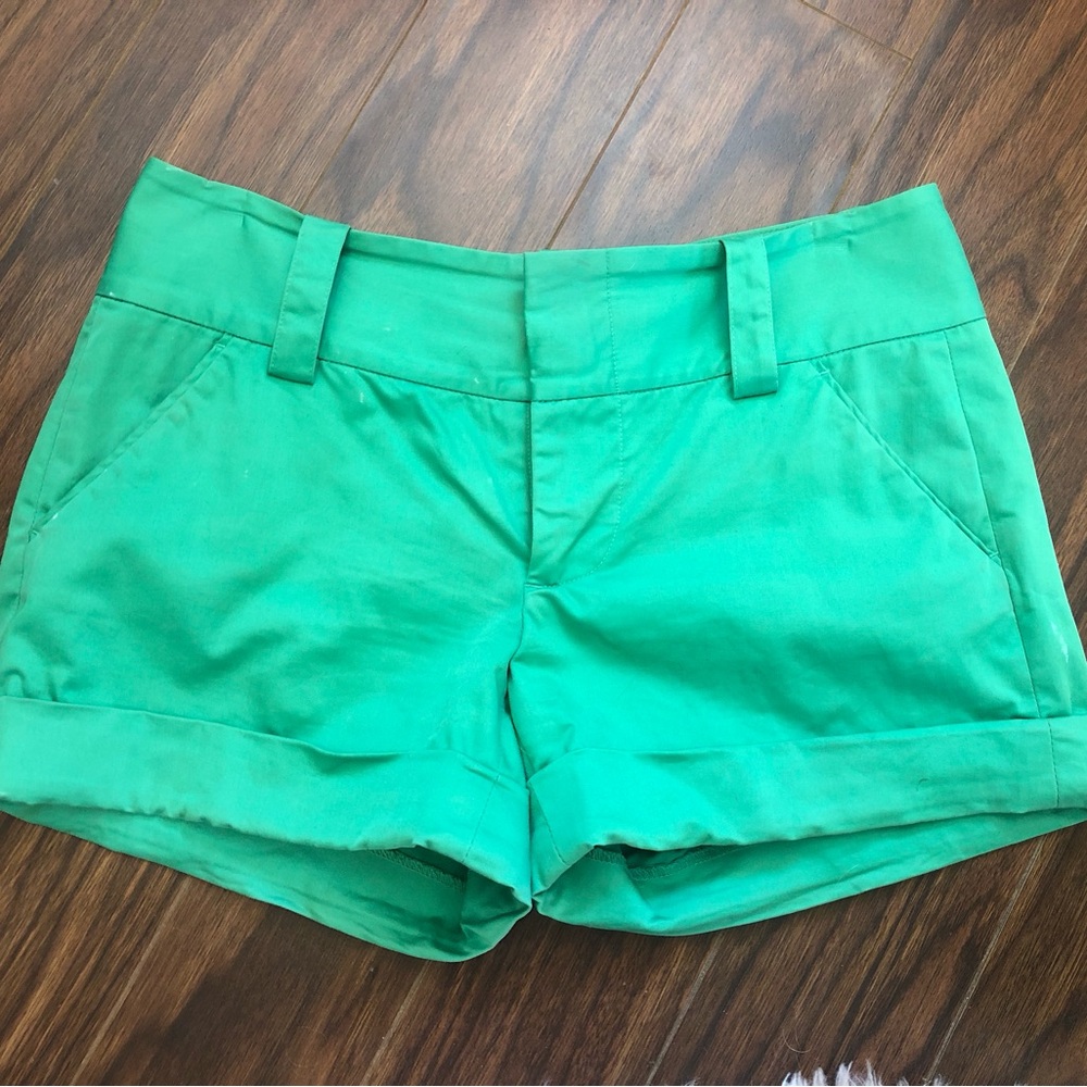 Alice + Olivia Kelly Green Cady Cuffed Shorts